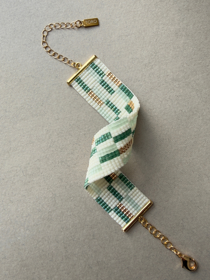 INTERVAL GREEN